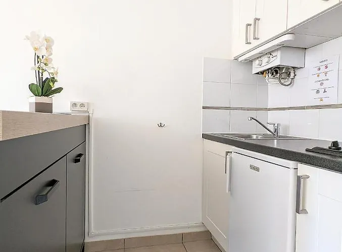 Appartement Rénové Avec Parking Privatif ,à 2min De La Plage