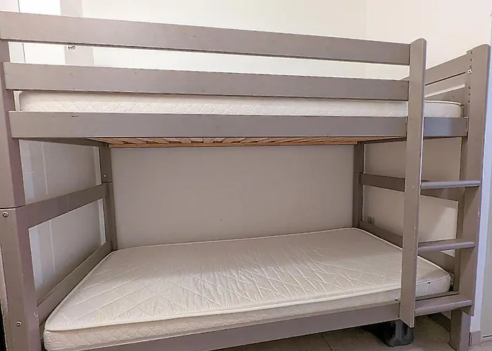 Rénové Avec Parking Privatif ,à 2min De La Plage * Agde