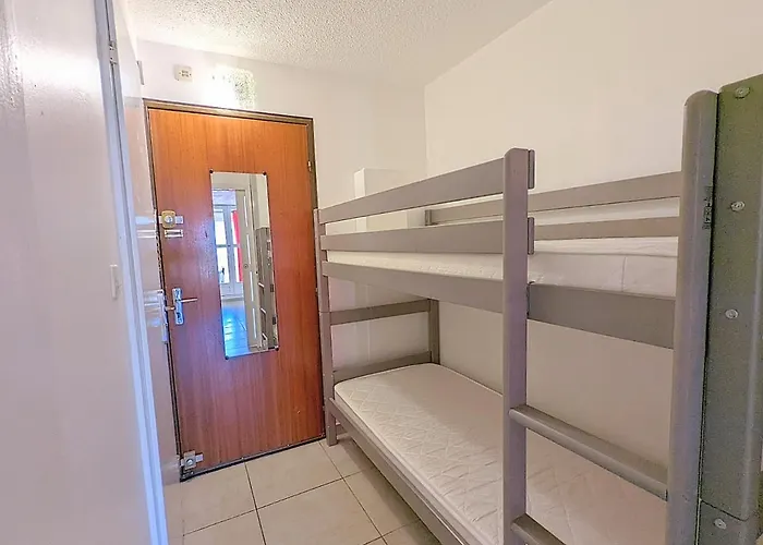 Appartement Rénové Avec Parking Privatif ,à 2min De La Plage Agde