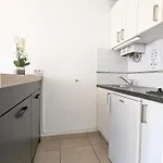 Апартаменти Renove Avec Parking Privatif ,a 2min De La Plage