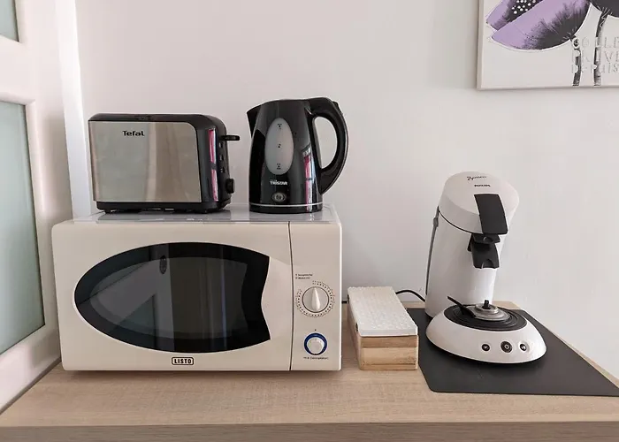 Renove Avec Parking Privatif ,a 2min De La Plage *