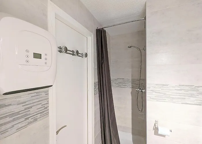 Apartment Renove Avec Parking Privatif ,a 2min De La Plage Agde